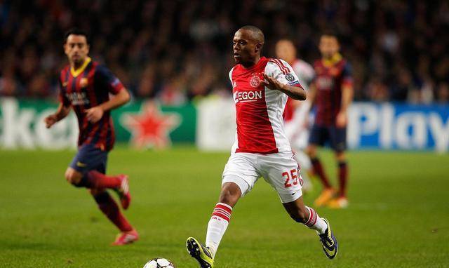 深度融入到 深度融入到